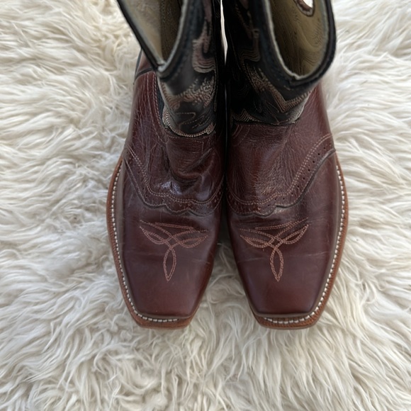 Brahma Leather Boots - Picture 2 of 8